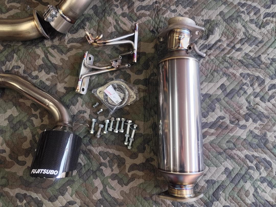 FUJITSUBO　A R GRヤリス 2024マイナー後 （カーボンテール）