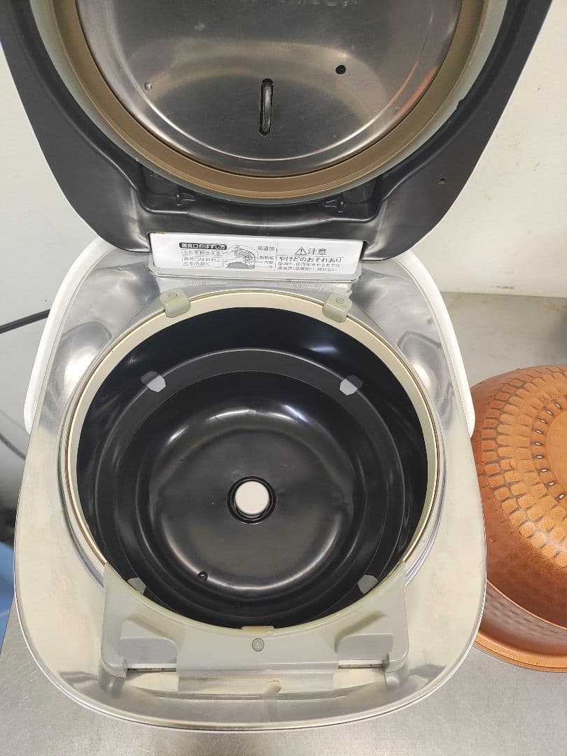 TOSHIBA RC-10VSP 真空压力HI 炊飯器 最大5.5合