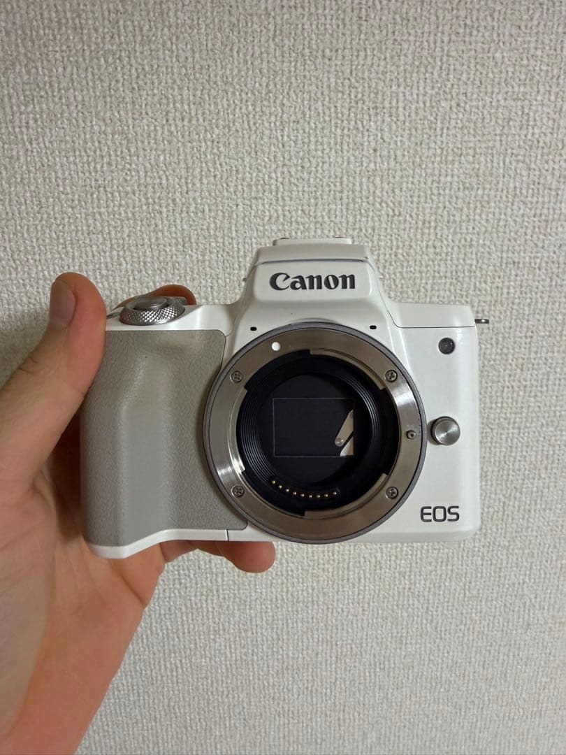 Canon EOS kiss m2 ミラーレスカメラ ホワイト