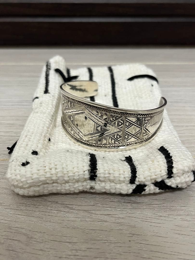 【完売品】ADAWAT'N TUAREG Affo ブレスレット バングル