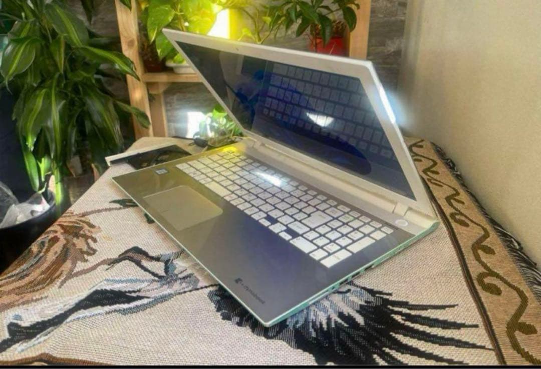 東芝PC✨i3✨薄型✨ノートパソコン✨人気のdynabook✨