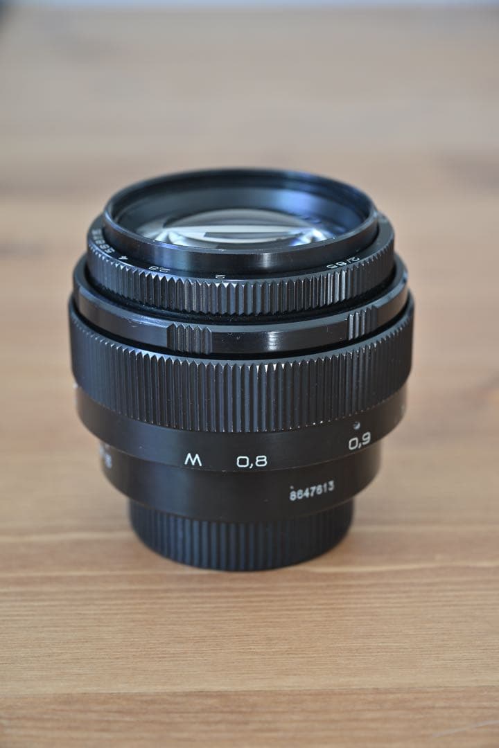 Jupiter-9 85mm f/2 単焦点レンズ