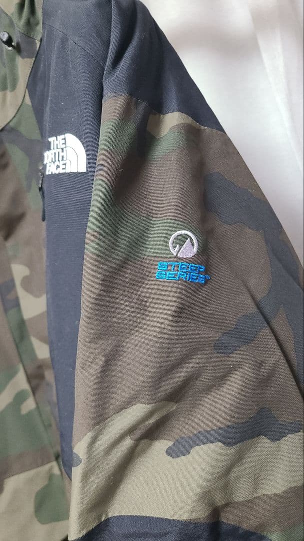 THE NORTH FACE ステップシリーズカモフラスノーボードウエア