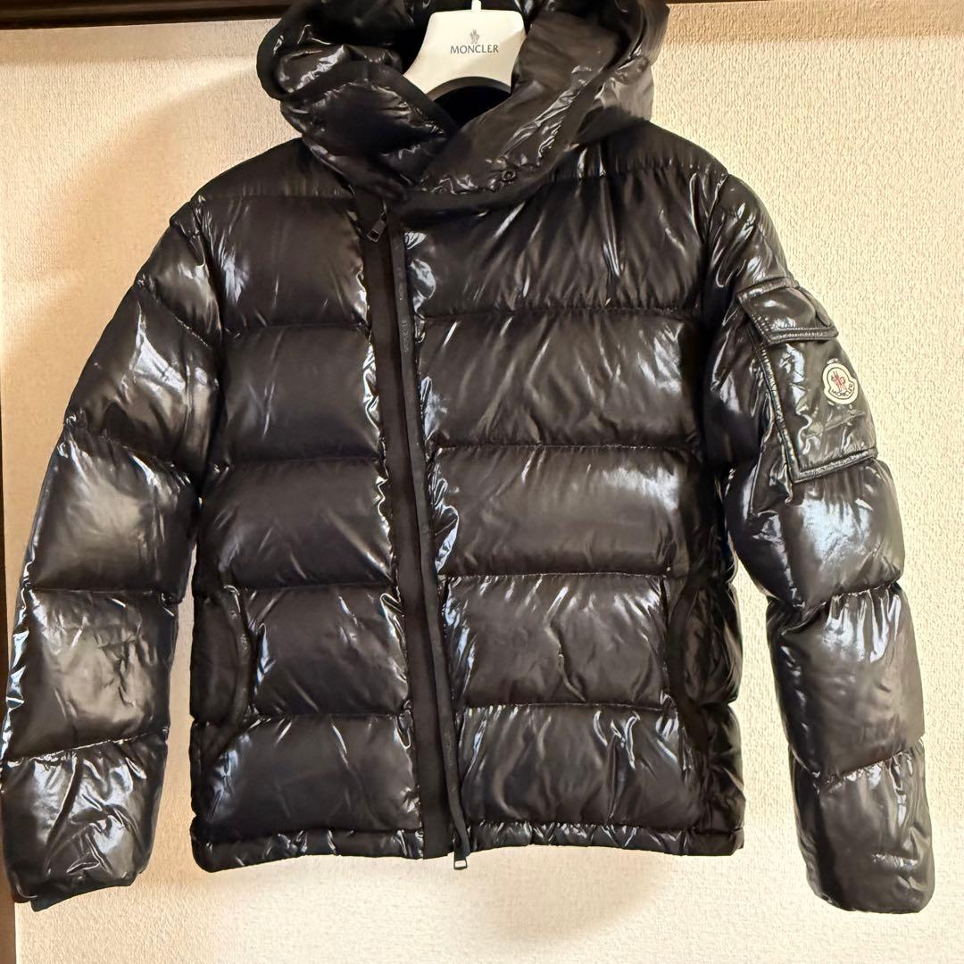 美品■MONCLER ブラック ダウンジャケット NEUVIC 0 メンズS