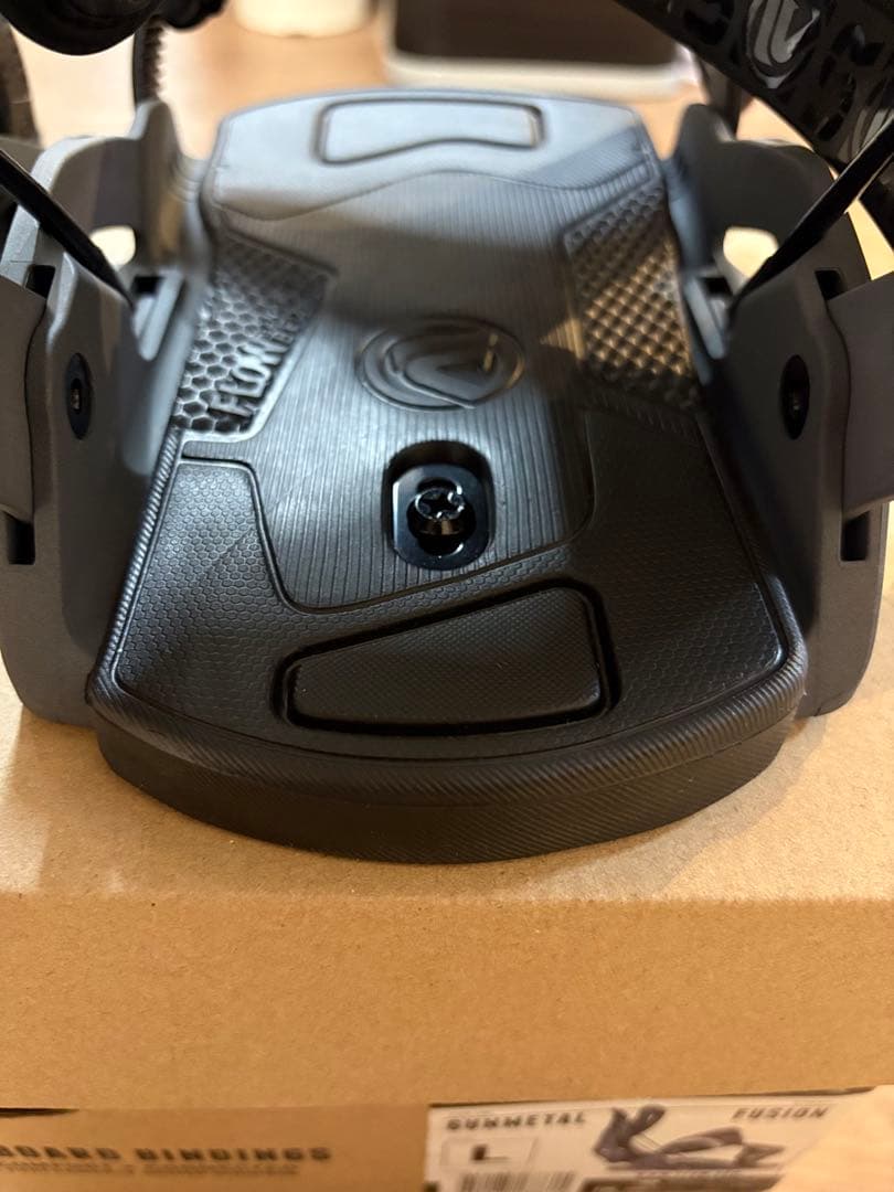 スノーボードビンディング FLOW FUSE Lサイズ