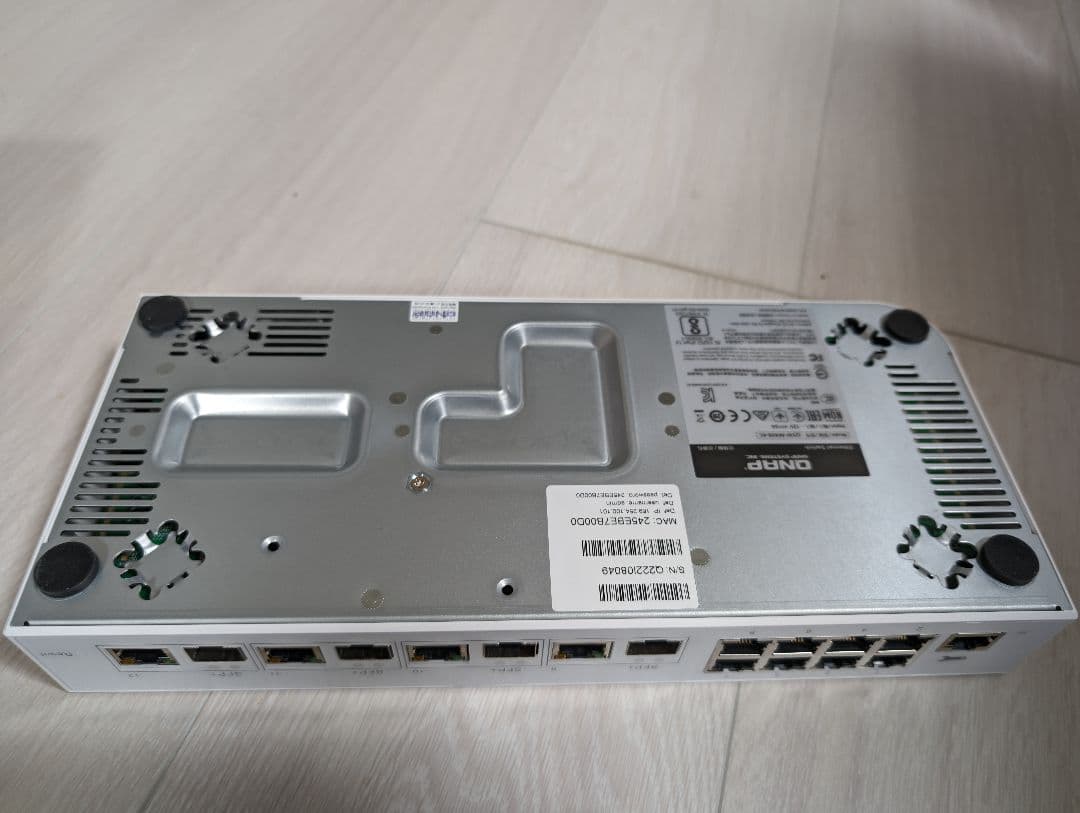 【10GbEを4ポート搭載】QSW-M408-4C QNAP