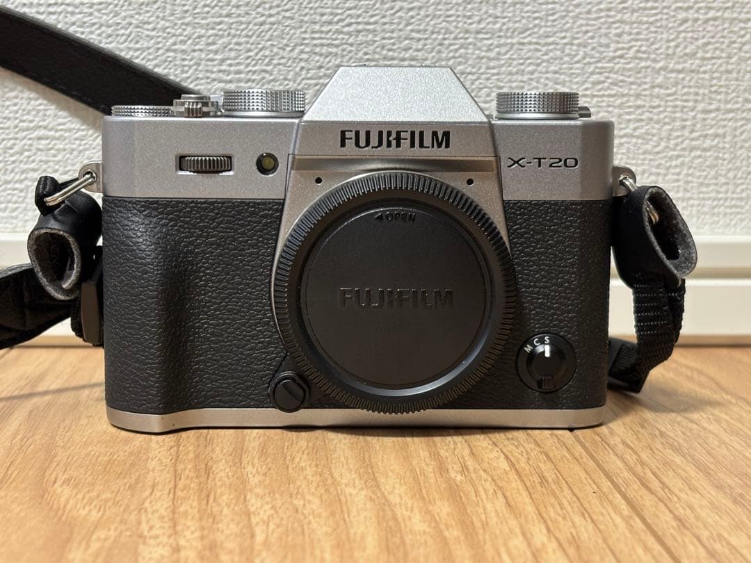 FUJIFILM X-T20 ミラーレスカメラ（レンズセット）
