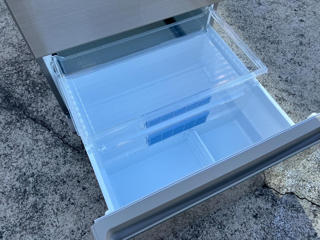 愛知岐阜/送料無料★パナソニック551L冷蔵庫　NR-F552XPV-N　17年