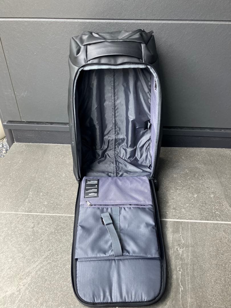 ノルウェー発ブランド Db ハガー　ローラーバック　40L