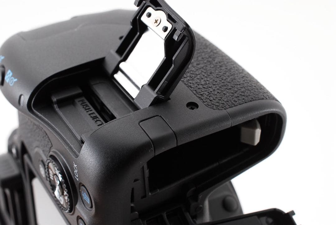 デジタル一眼レフカメラ☆キャノン Canon EOS KISS X10i ボディ