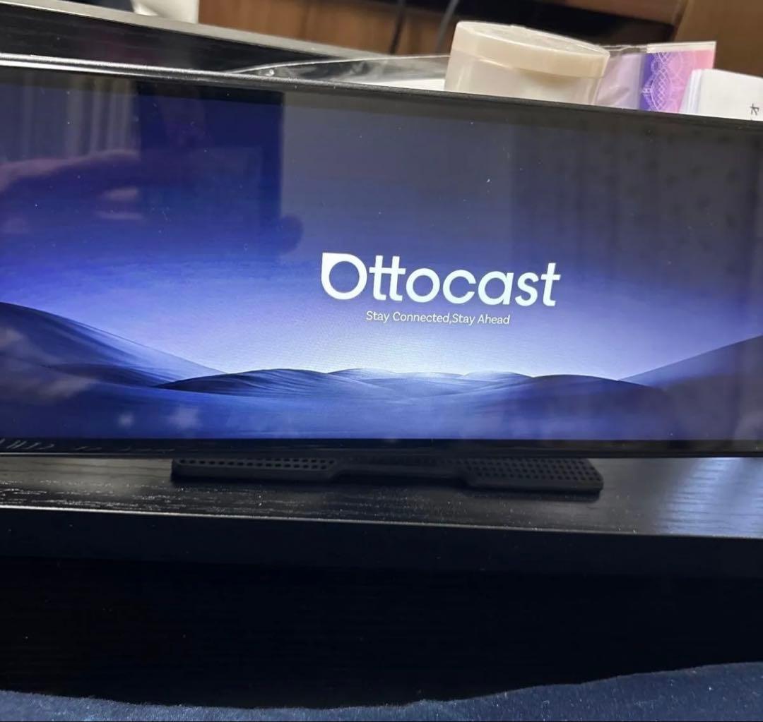 Ottocast OttoScreen AI 車載ディスプレイ