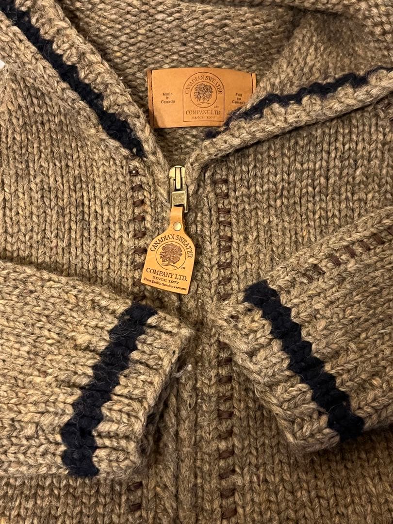 カナディアンセーター カウチン トナカイ柄 フーディ ニット 茶 ダブルジップ