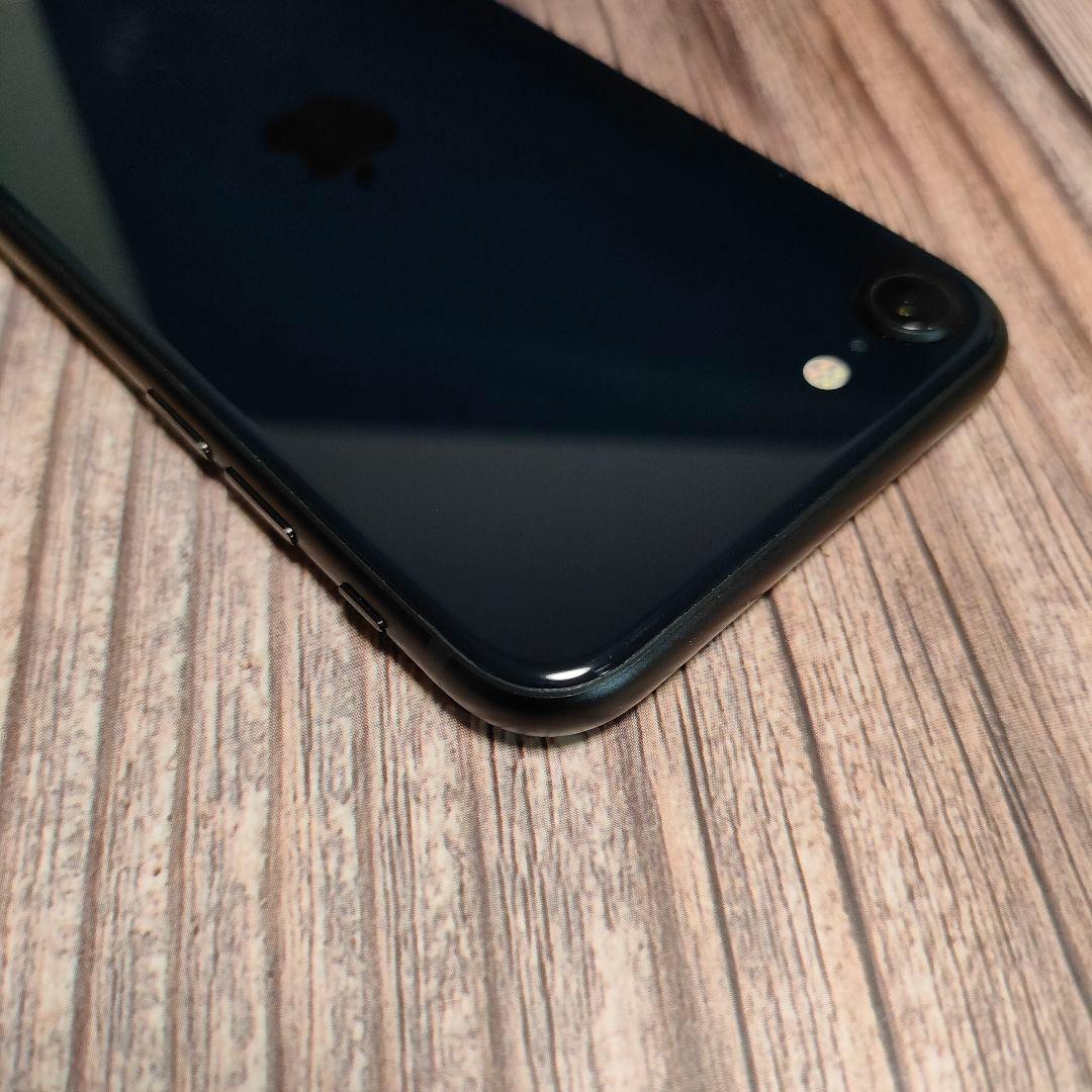 iPhone SE 第3世代 64GB 美品 バッテリー97%