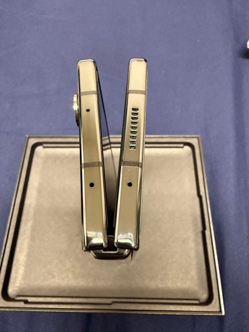 スマートフォン本体 Galaxy Z Fold5 256GB