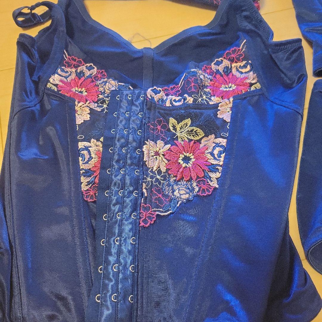 限定色　MARUKO　補正下着