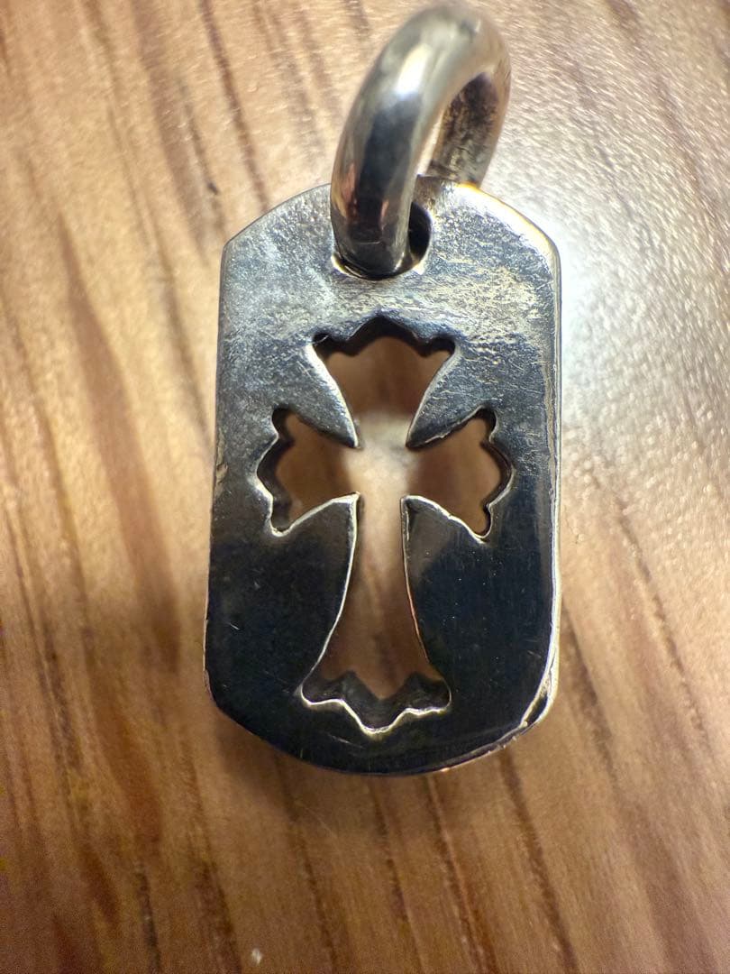【美品】クロムハーツ　タイニーカットアウトクロスドッグタグ　シルバーチャーム