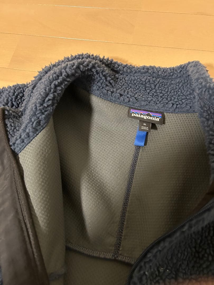 Patagonia ネイビー フリースジャケット