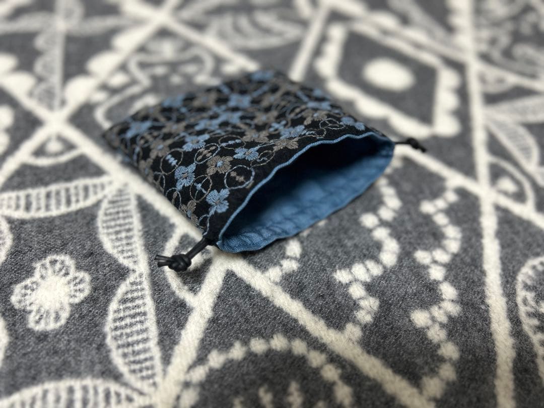 ①ekko 様 音の絵 ペラペラヨメナ ブラウン/ブラック