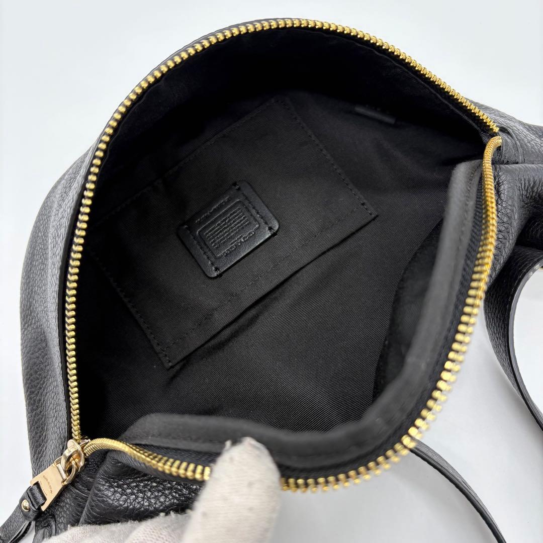 美品✨コーチ ウエストポーチ ボディバッグ シボ革 ゴールド金具 ブラック