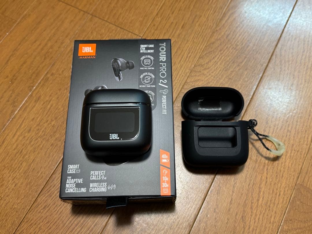 美品 付属品未使用 ワイヤレスイヤホン JBL TOUR PRO2