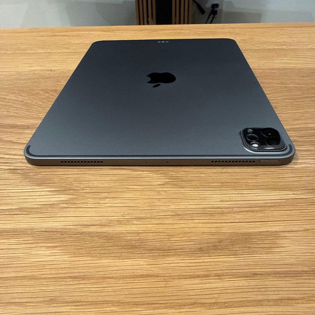 ★美品★Apple iPad Pro 11インチ 第二世代 WiFi 128gb