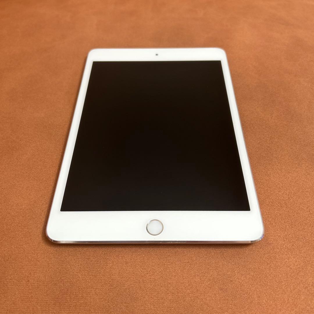 679 電池良好☆iPad mini4 第4世代 16GB SIMフリー☆