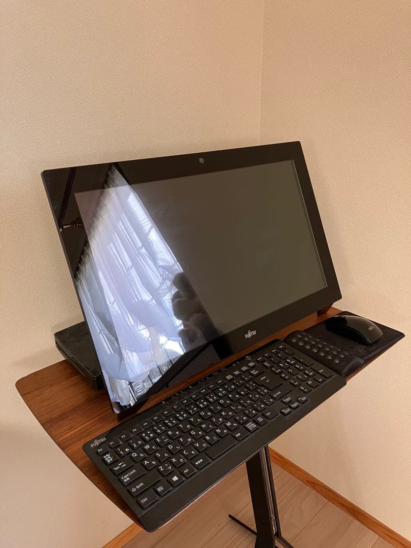 [Fujitsu] モニター一体型PC FMVW77MBG ESPRIMO