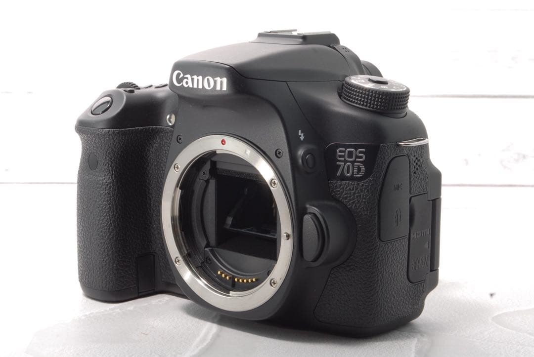 Canon EOS 70D ダブルレンズキット Wi-Fi機能搭載 スマホ転送