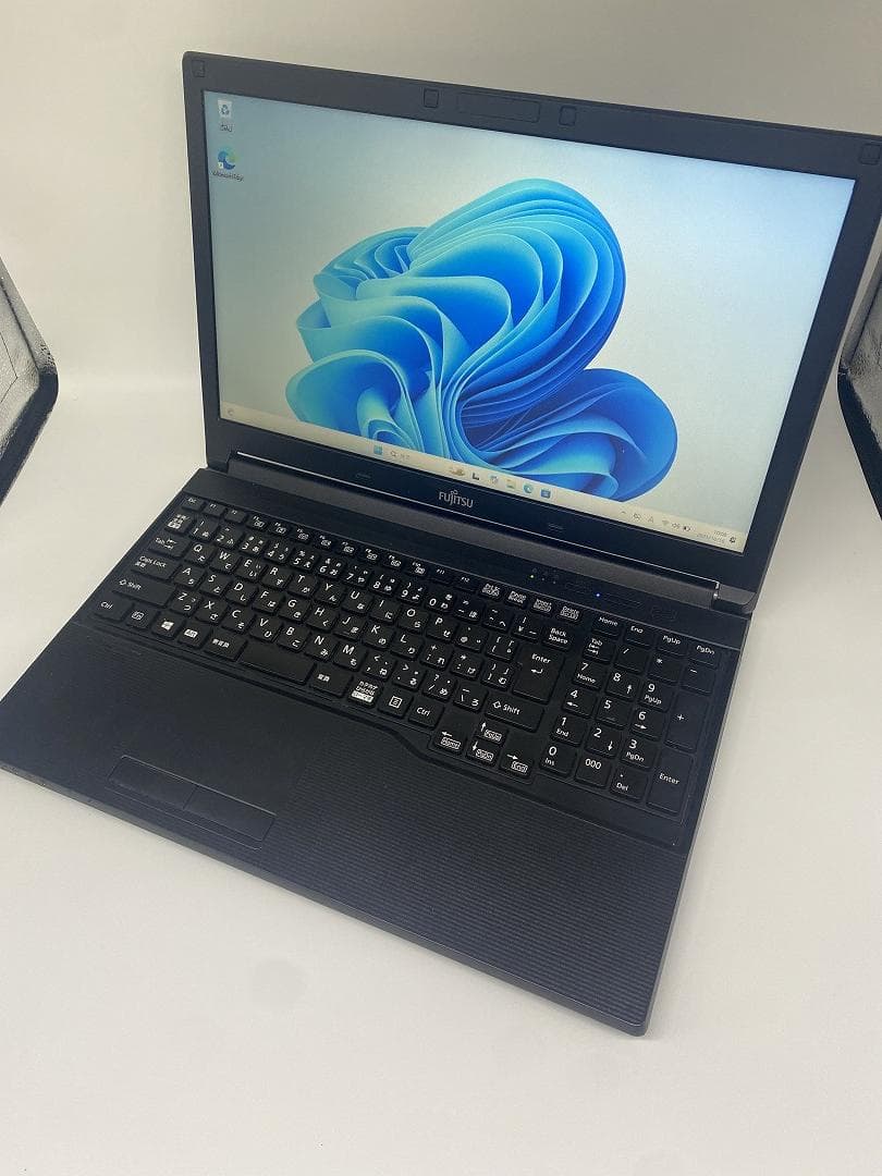 【FUJITSU】セットアップ済み i5/SSD120GB ノートパソコン B7