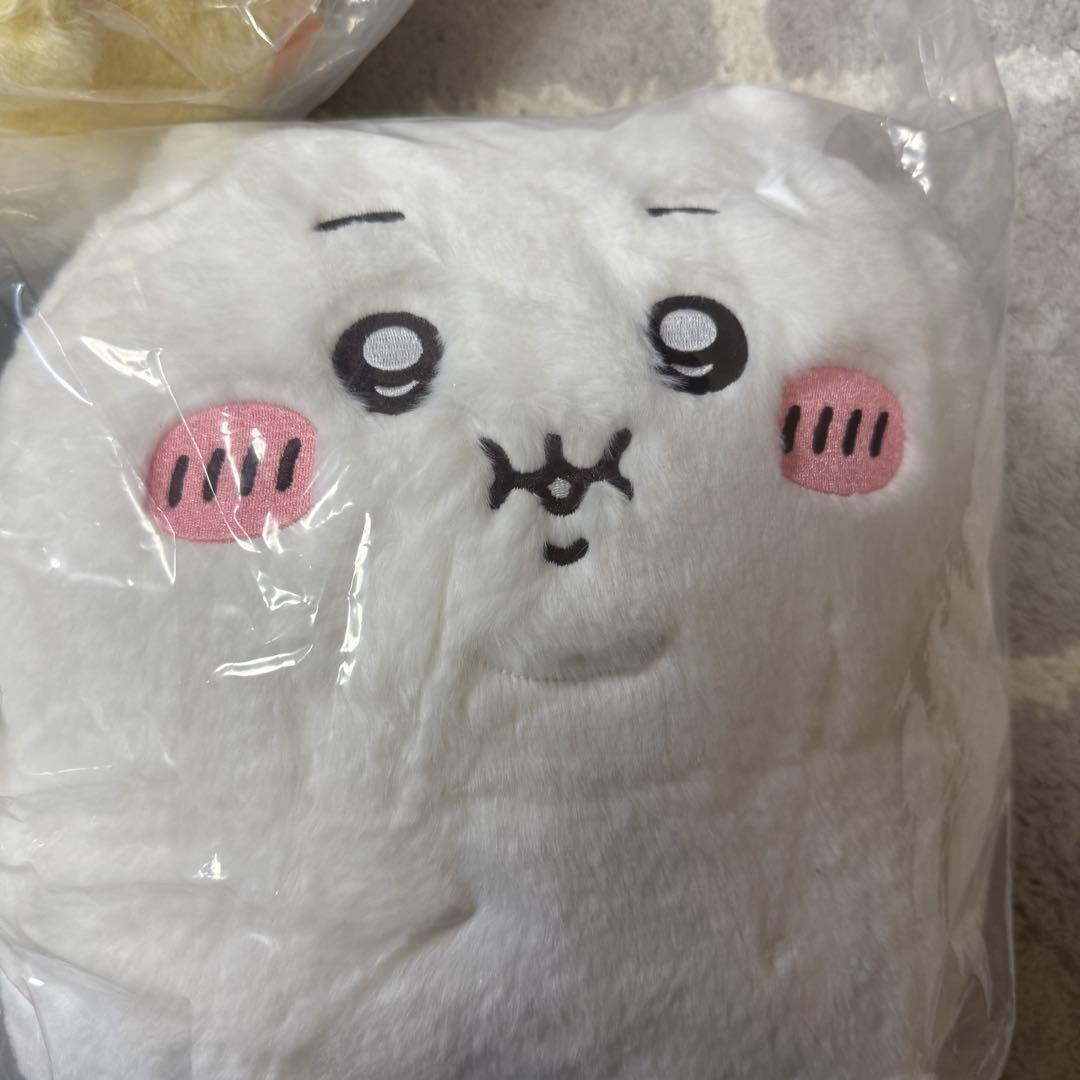 ちいかわ　ハチワレ　うさぎ　重め　ぼっちゃり抱っこぬいぐるみ　3種　ぽっちゃり