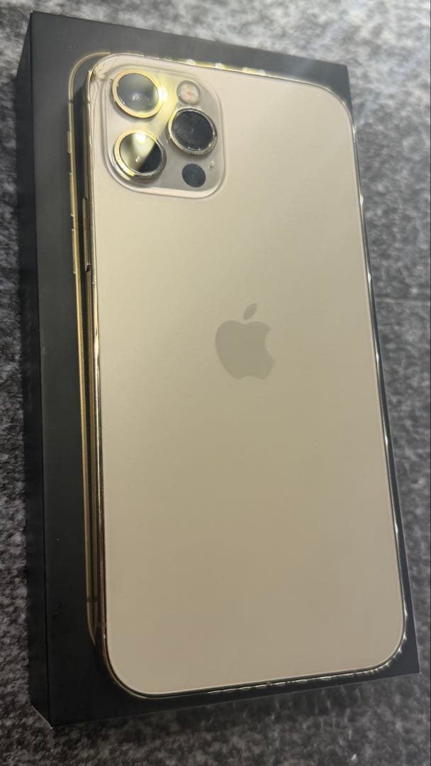 英*様 【美品】Apple iPhone 12 Pro 128GBゴールド 本体