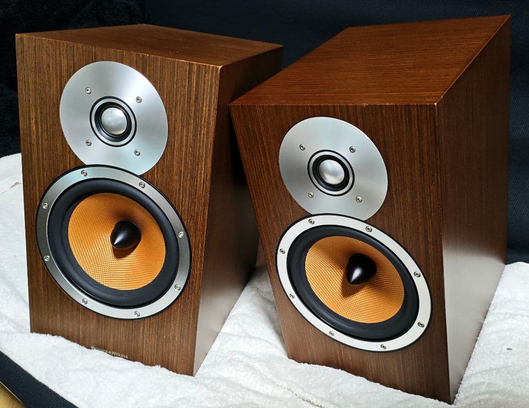 Bowers & Wilkins B&W CM5 ブックシェルフスピーカー