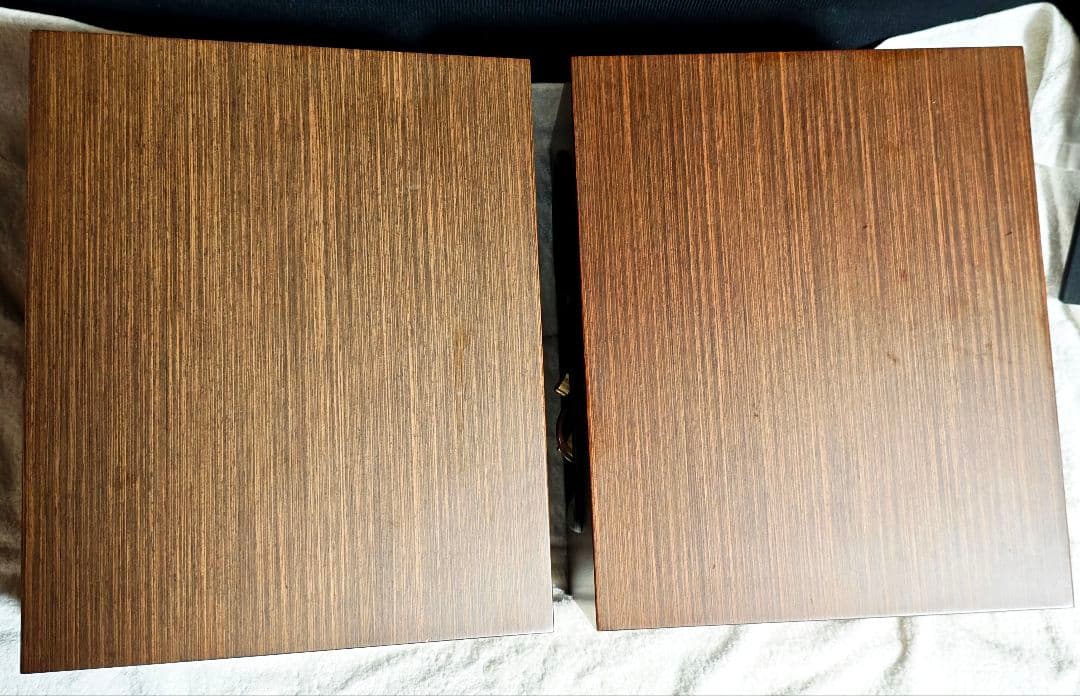 Bowers & Wilkins B&W CM5 ブックシェルフスピーカー