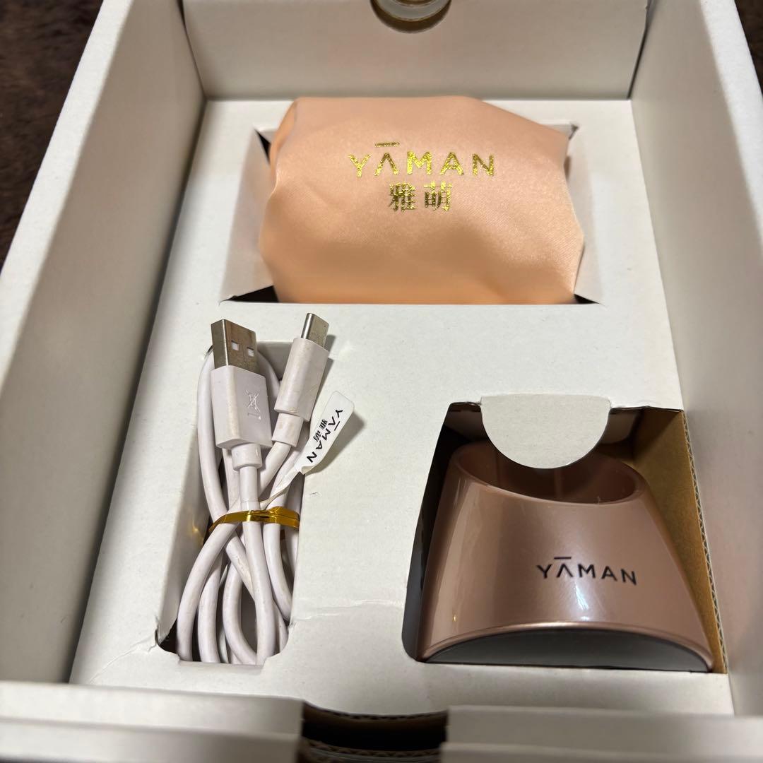 YAMAN フォトプラスシャイニー　美顔器 ローズゴールド 多機能
