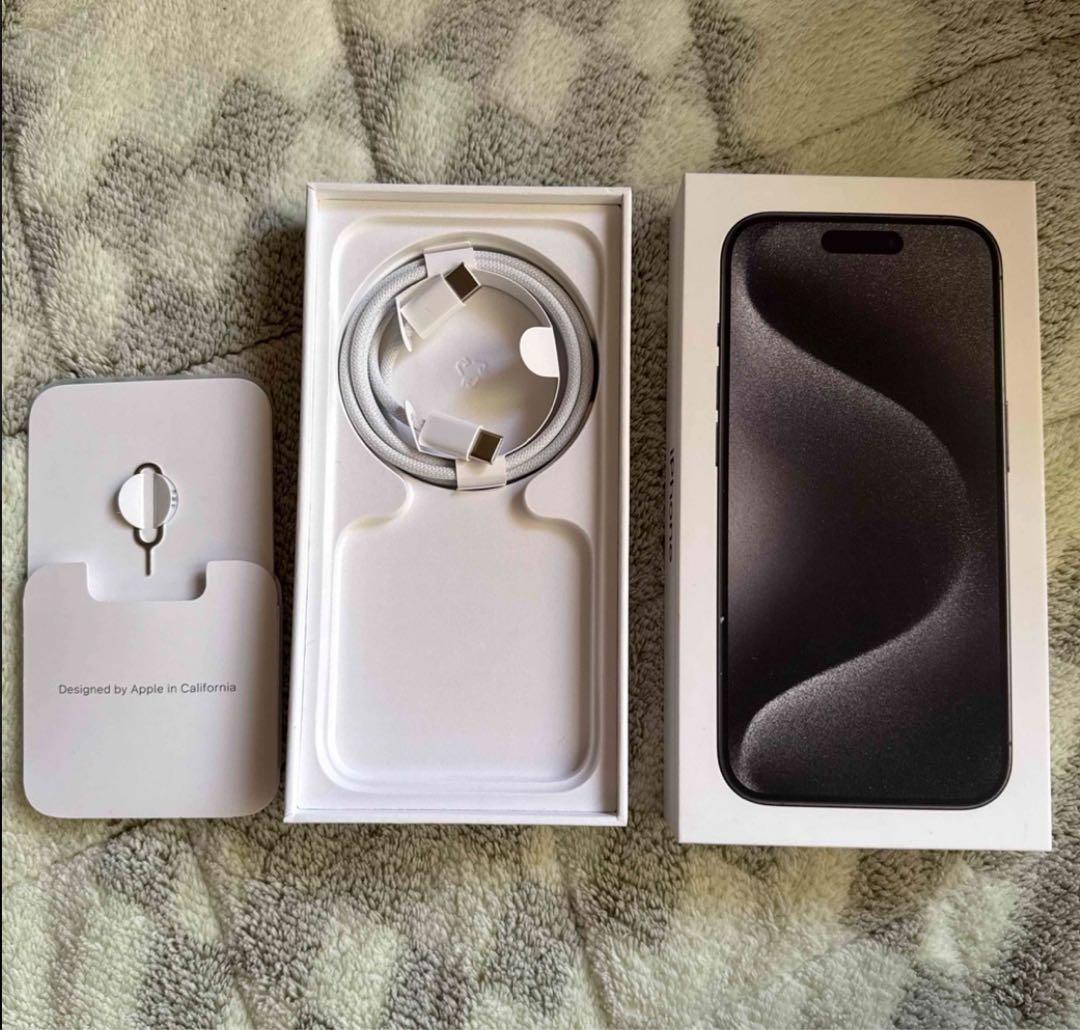 iPhone15pro ブラックチタニウム256GB