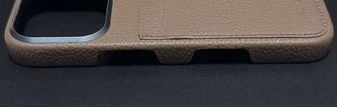 BONAVENTURA iPhone16pro ケース　エトープ