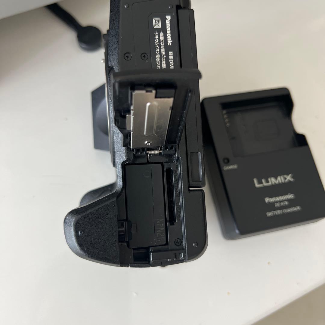 LUMIX G ミラーレス一眼カメラ 本体、バッテリー、バッテリーチャージャー