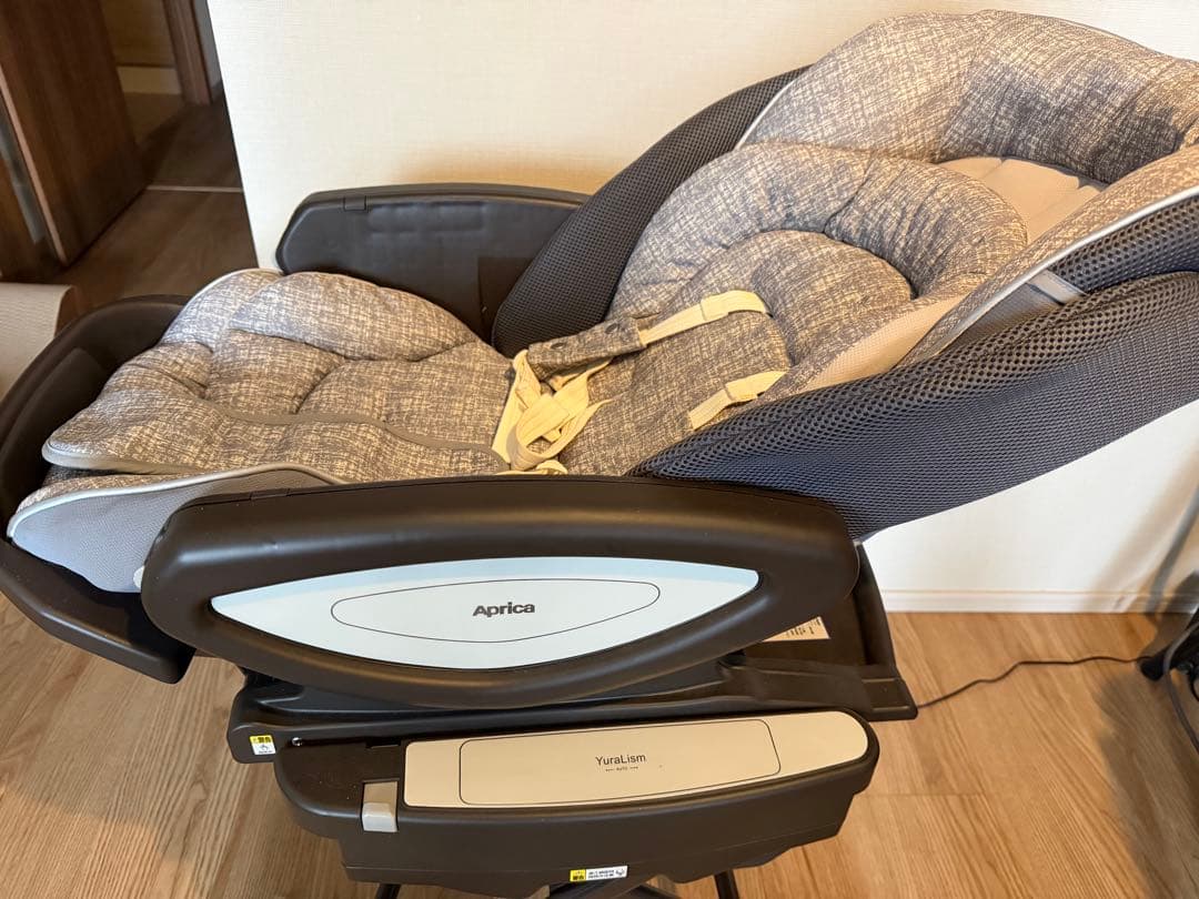 Aprica(アップリカ) ハイローチェア ユラリズム オート ライト