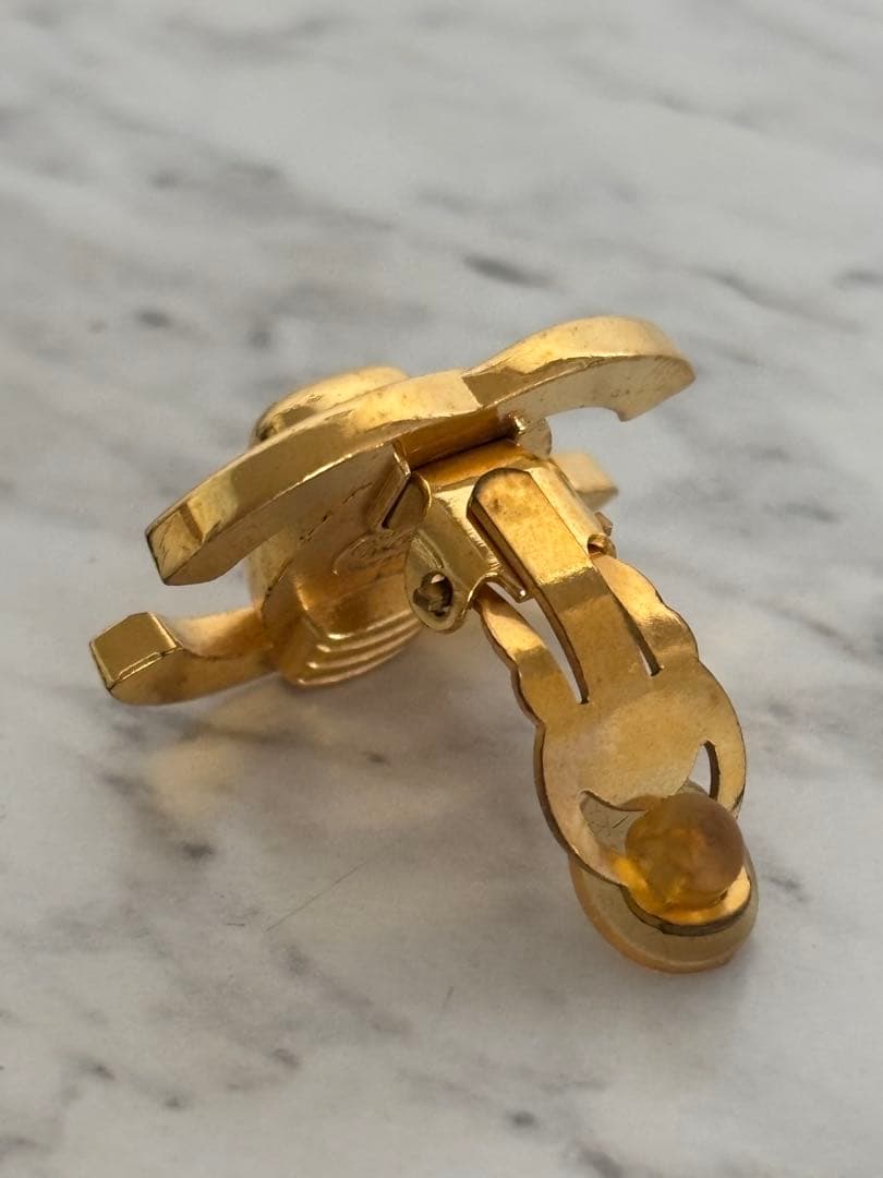 シャネル　ターンロック 95A イヤリング　片耳　美品