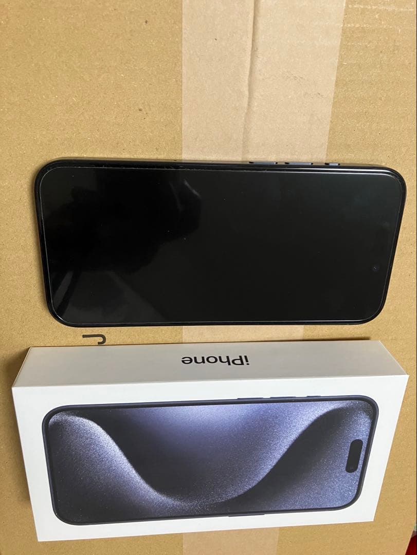 極美品iPhone 15 Pro ブルーチタニウム 本体最終値下げ　年内出品取消