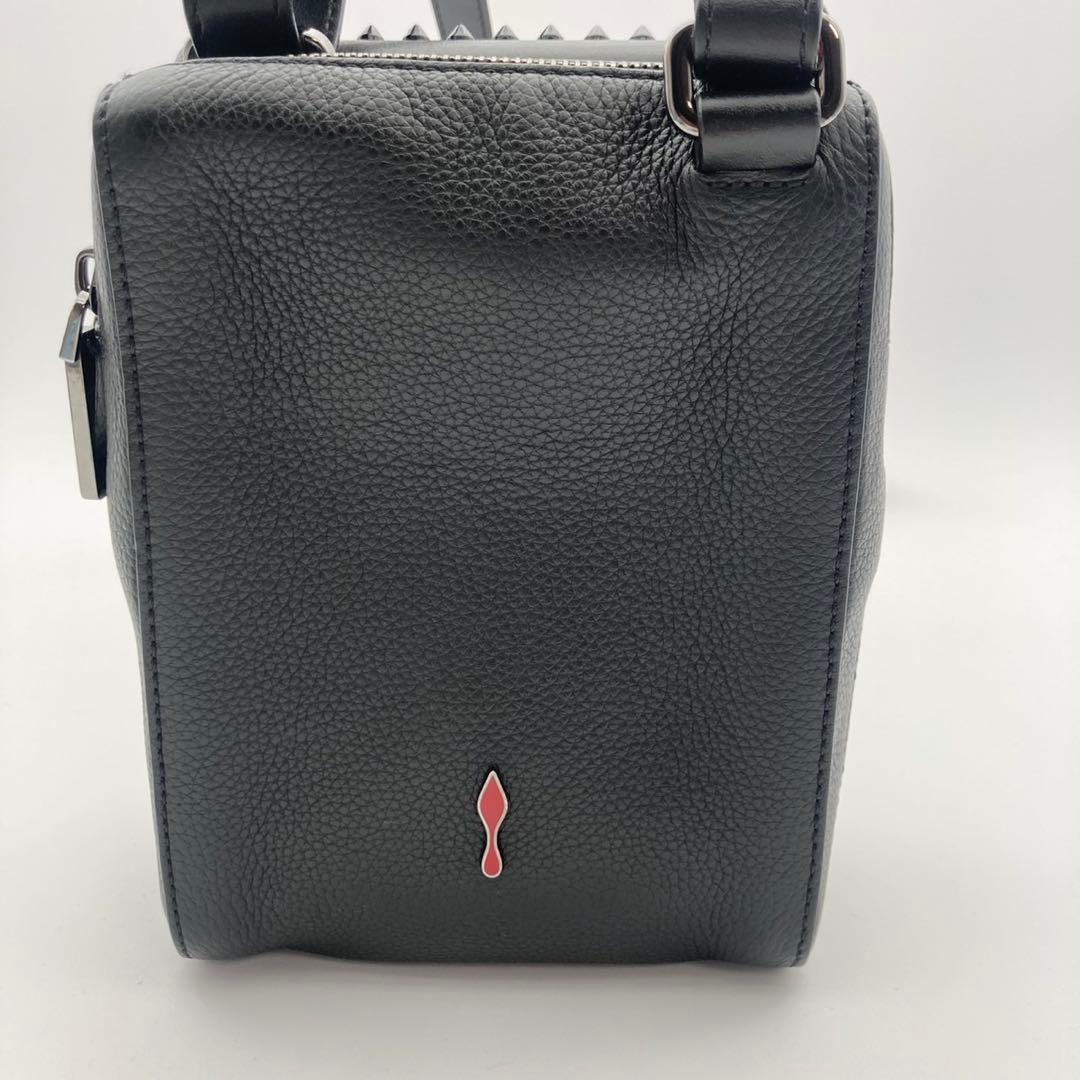 【極美品】クリスチャンルブタン ベネッシュリポーター ショルダーバッグ