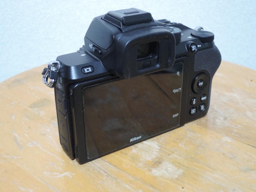 ★美品 Nikon Z50 ボディ ケース付 ミラーレス一眼カメラ 　保証あり