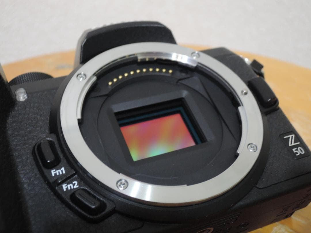 ★美品 Nikon Z50 ボディ ケース付 ミラーレス一眼カメラ 　保証あり