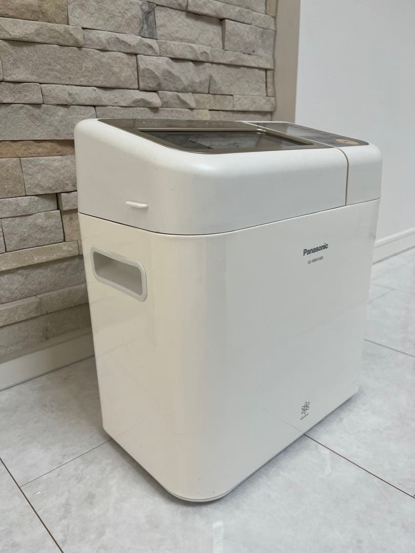 【美品】Panasonic ライスブレッドクッカー SD-RBM1000ホワイト