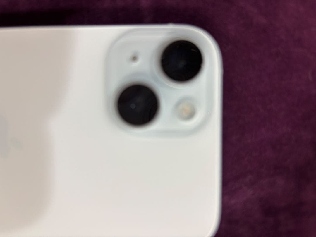 Sakura　iPhone15 ブルー