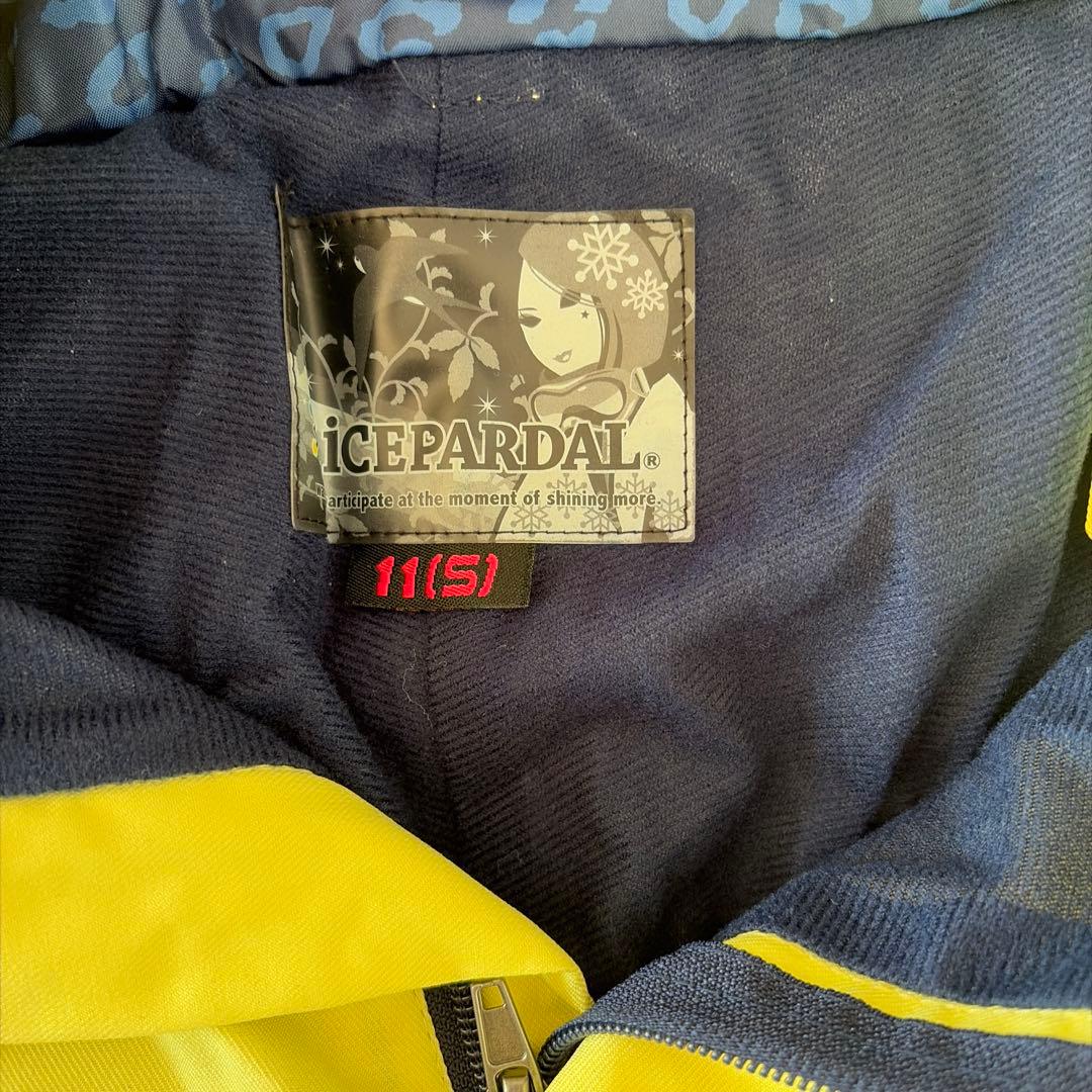 女性用スキーウェア　S 上下　帽子　手袋　靴下