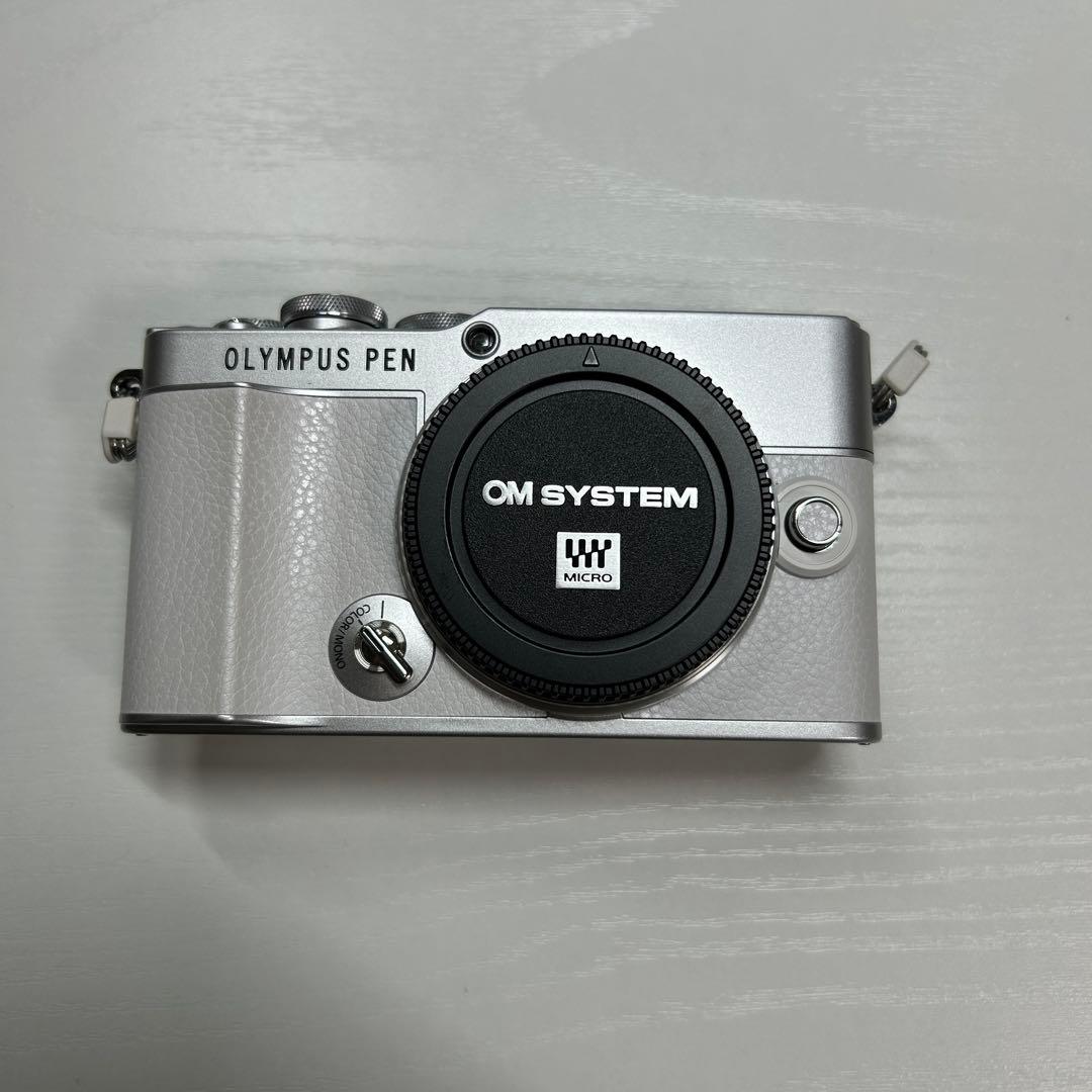 OLYMPUS オリンパスペン　E-P7 14-42mm EZレンズキット　白