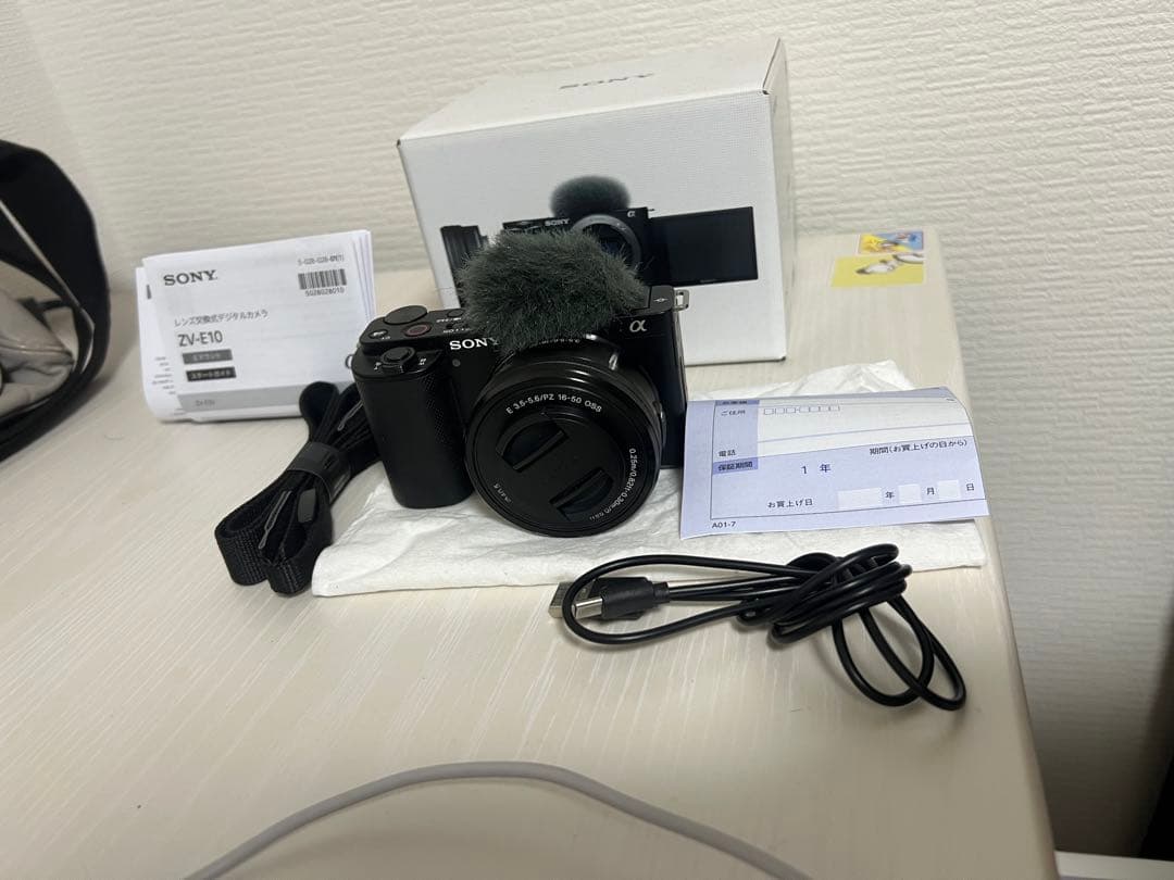 SONY ZV E10 カメラ　美品中古