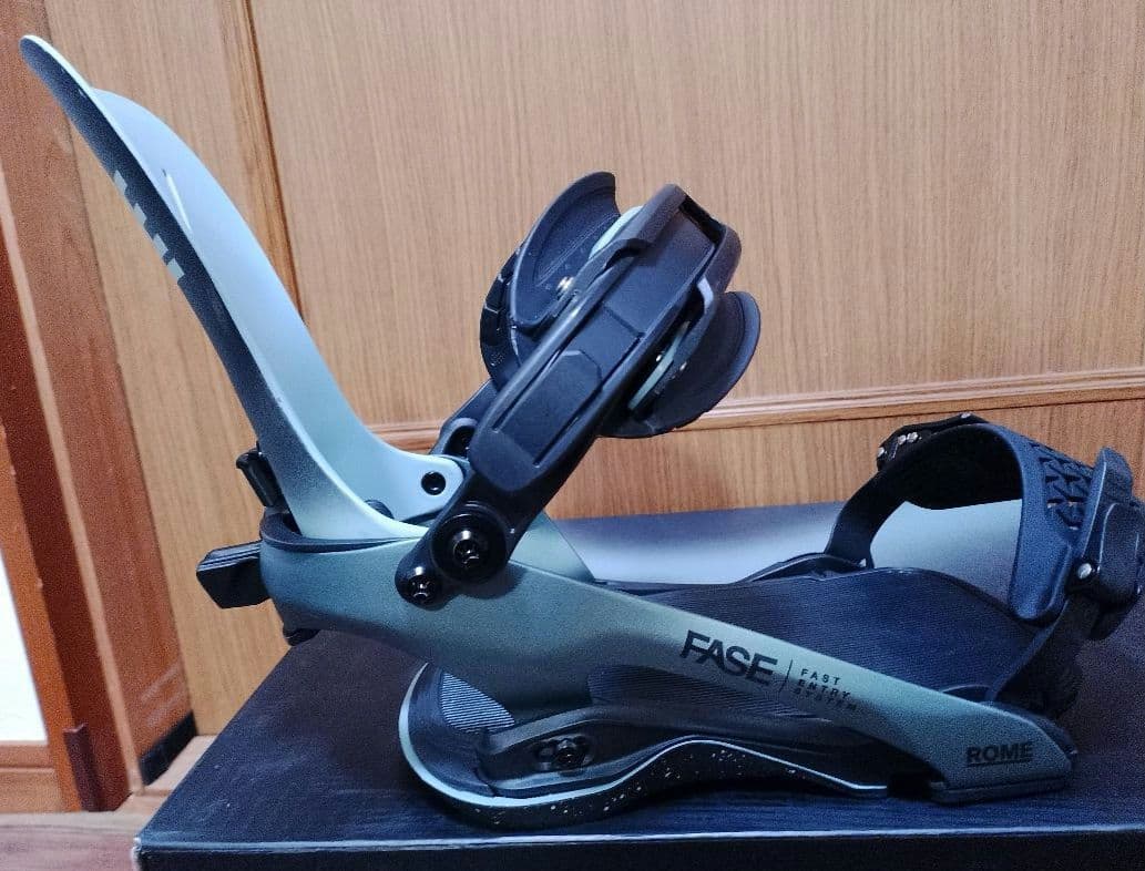 レアちゃん ROME Katana AW FASE (サイズ: M/L)