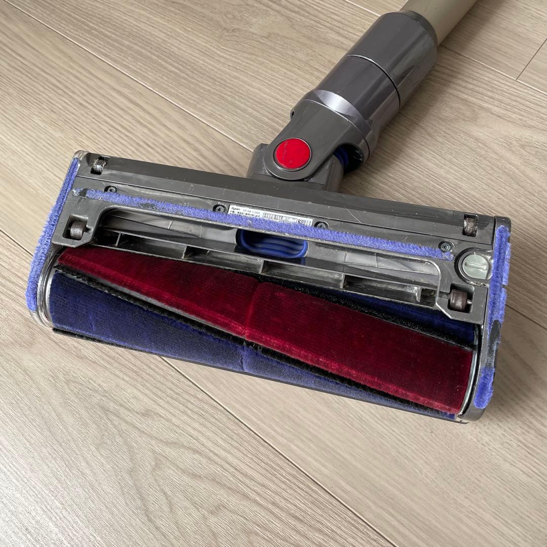 dyson V7コードレス スティッククリーナー 本体+ノズル+スタンドセット